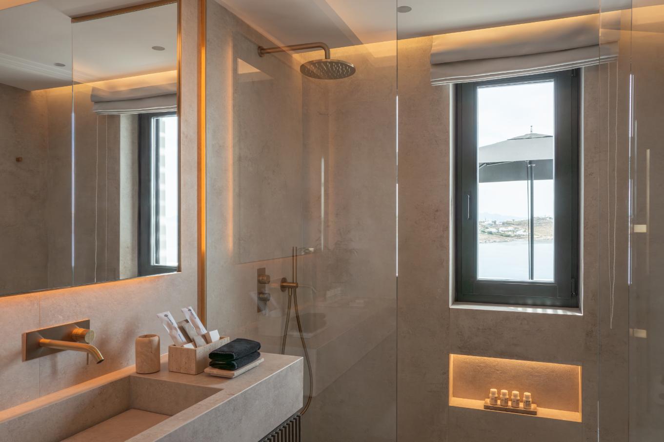 SUPERIOR SUITES 12