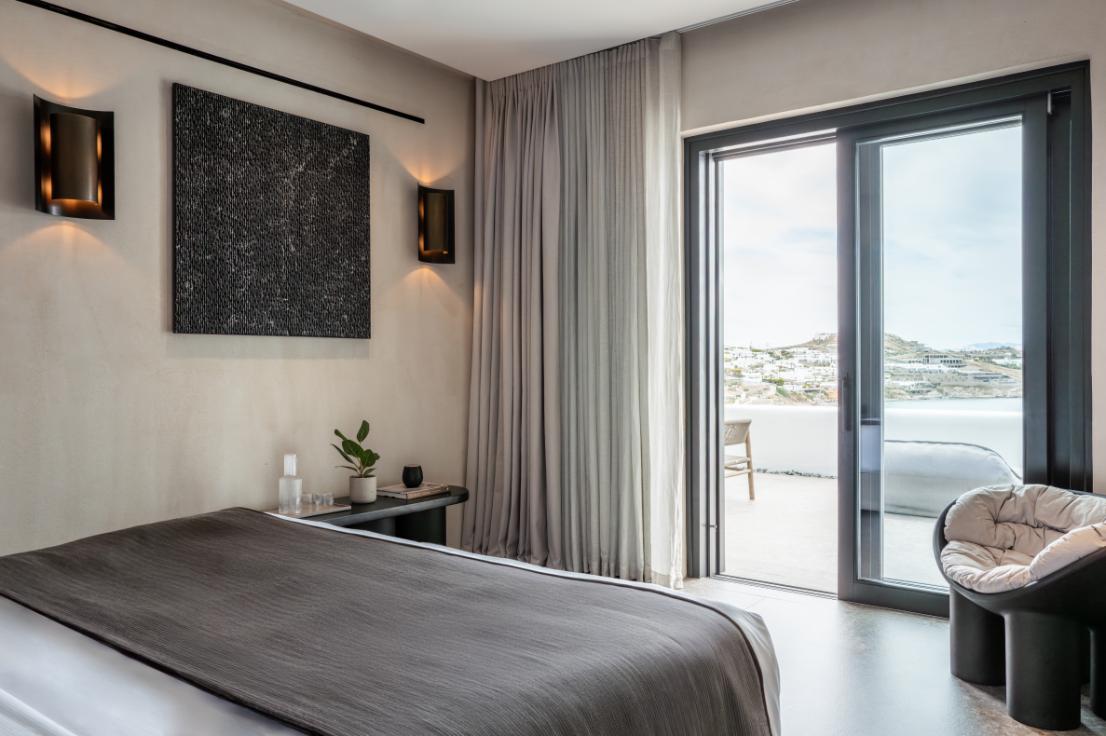 SUPERIOR SUITES 15