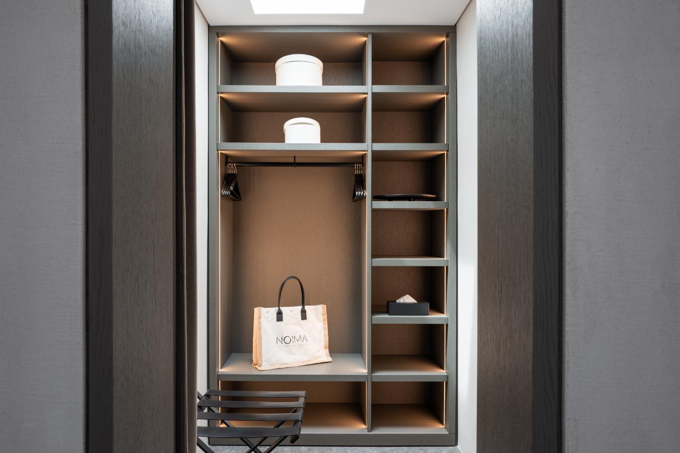 SUPERIOR SUITES 16