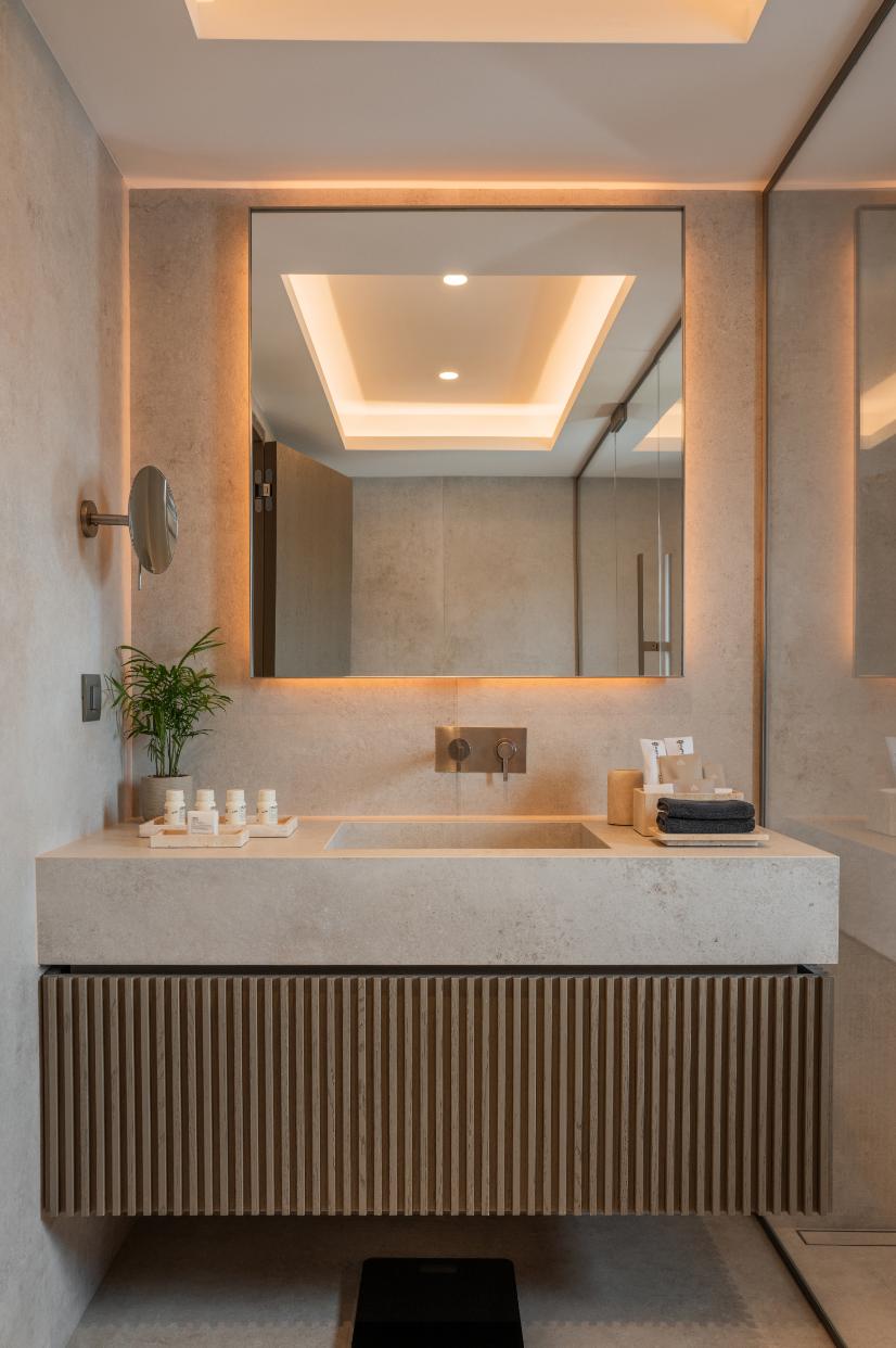 PREMIUM SUITES 7