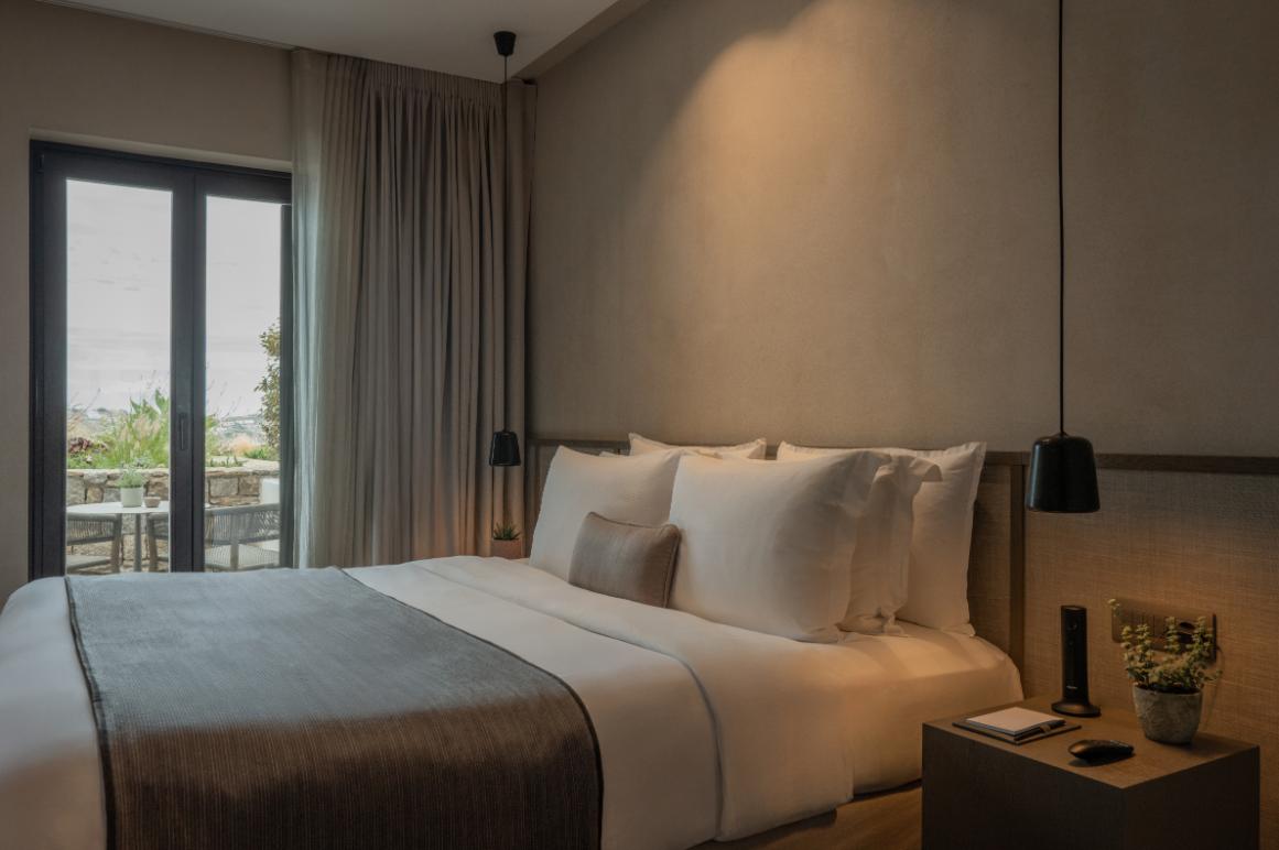 DOUBLE ROOM 4