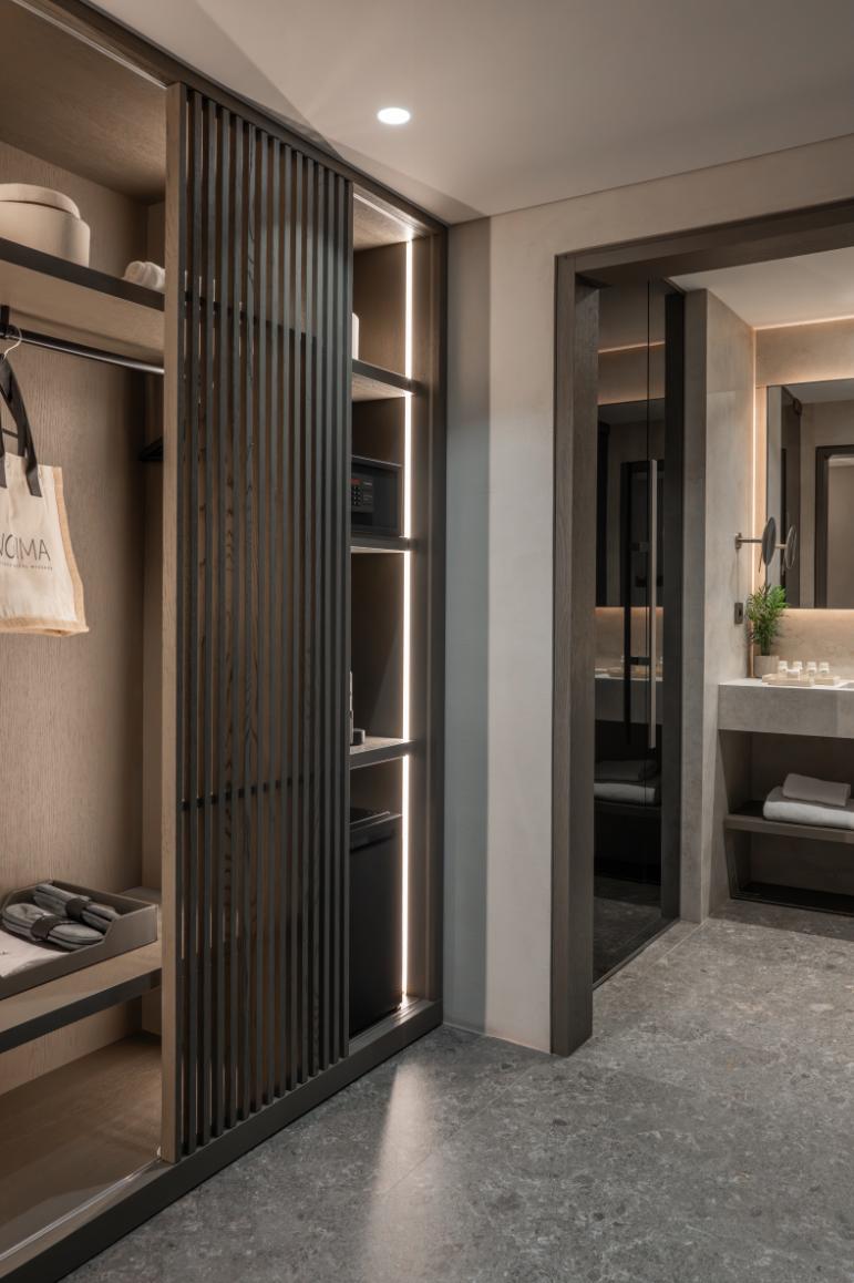 DOUBLE ROOM 7