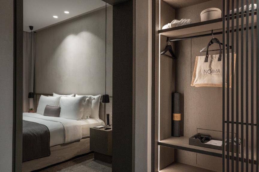 DOUBLE ROOM 9