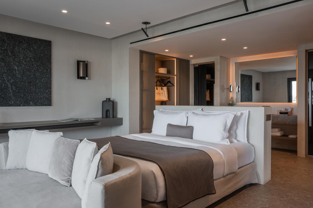 PREMIUM SUITES 16