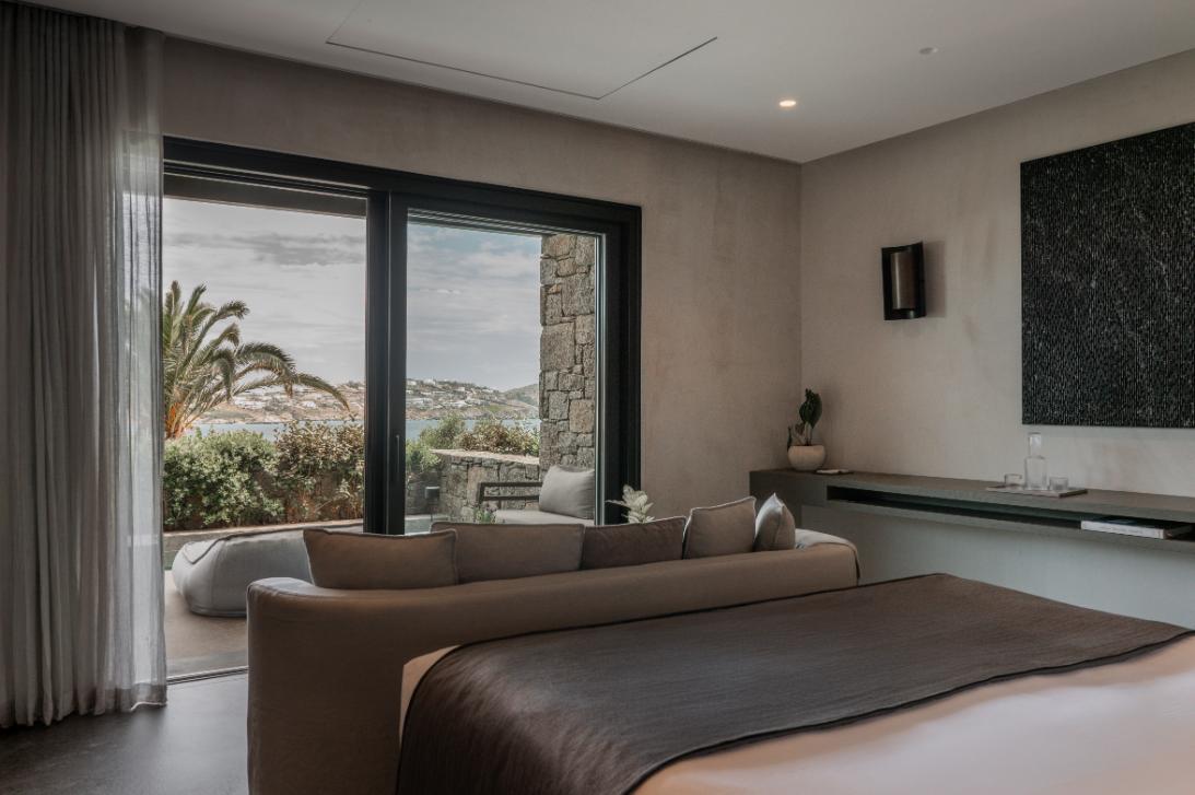 PREMIUM SUITES 19