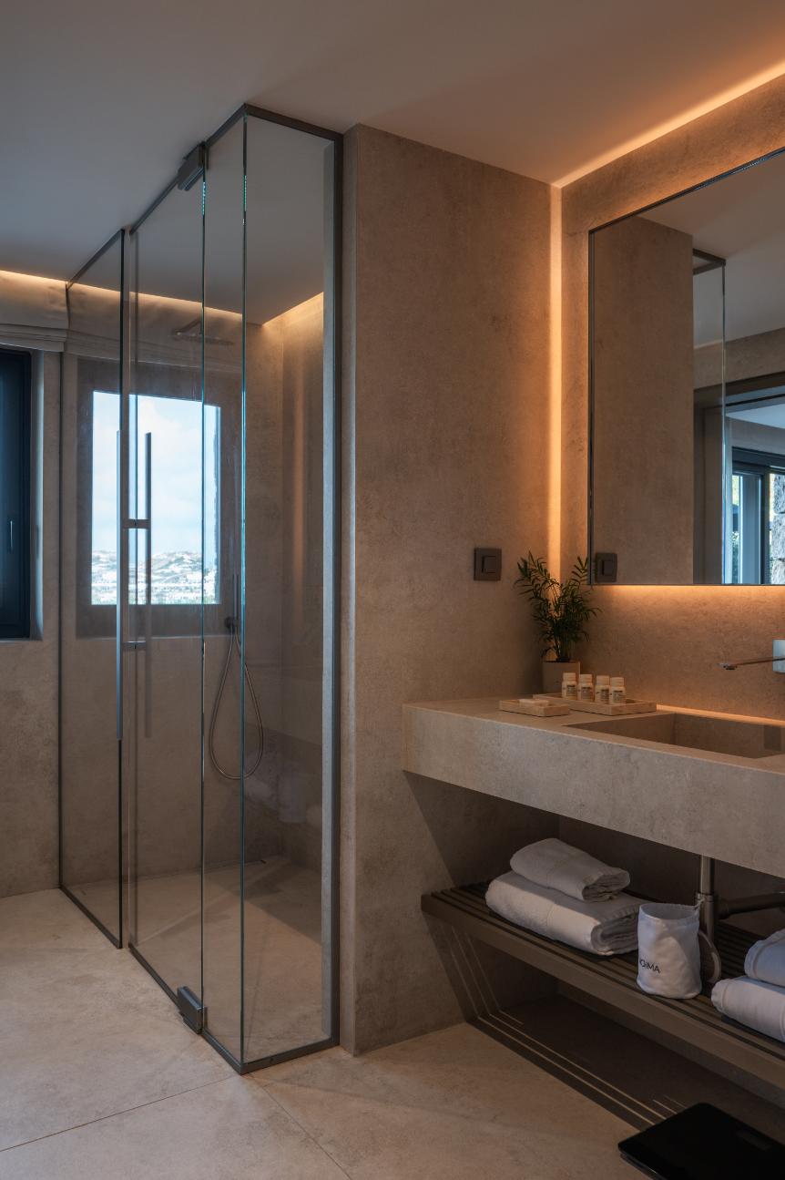 EXECUTIVE SUITES 8